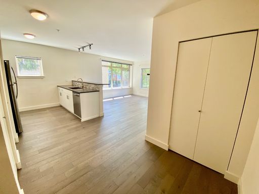 Listing photo thumbnail