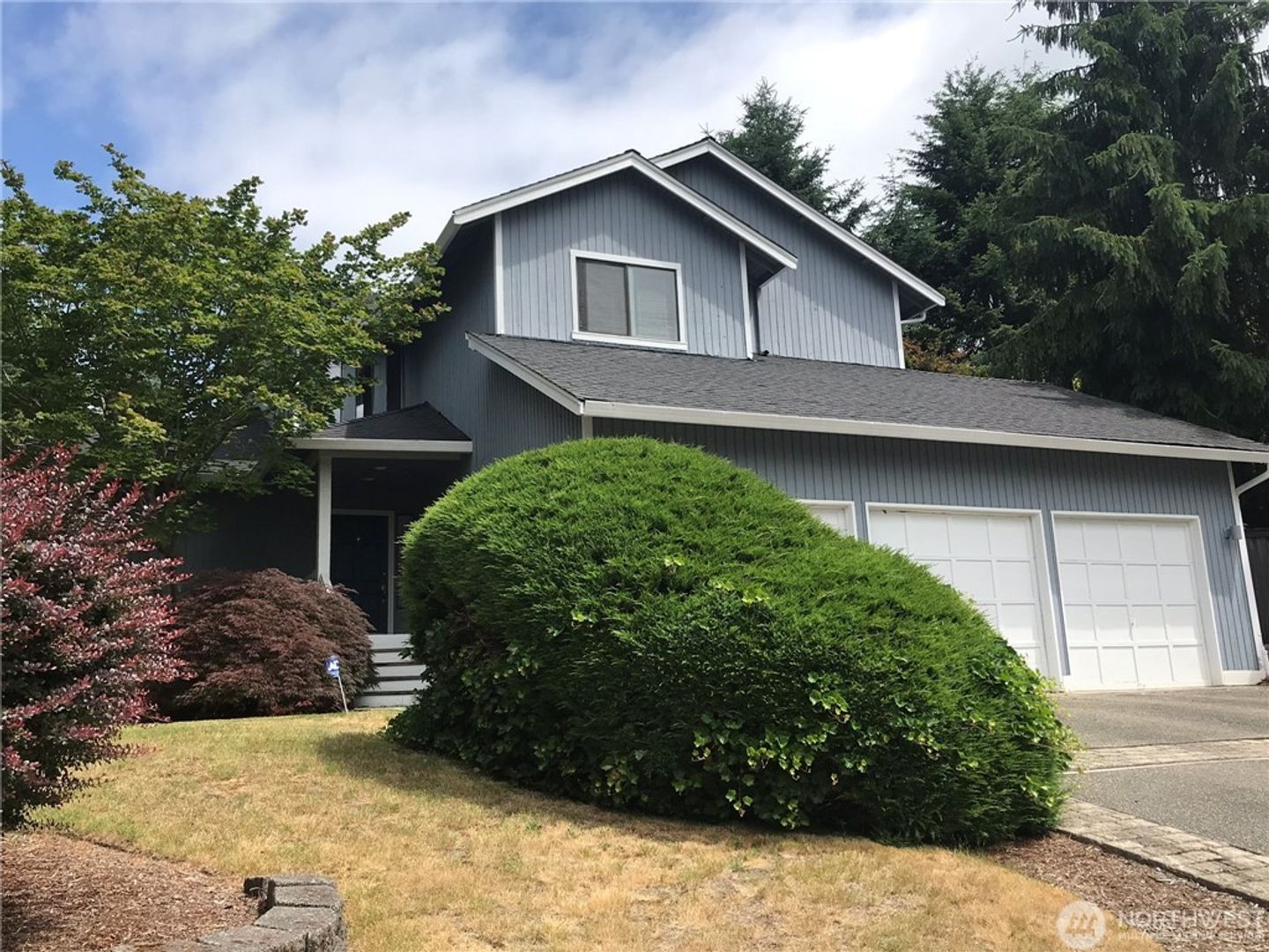 Bellevue House: 14918 SE 64th Street