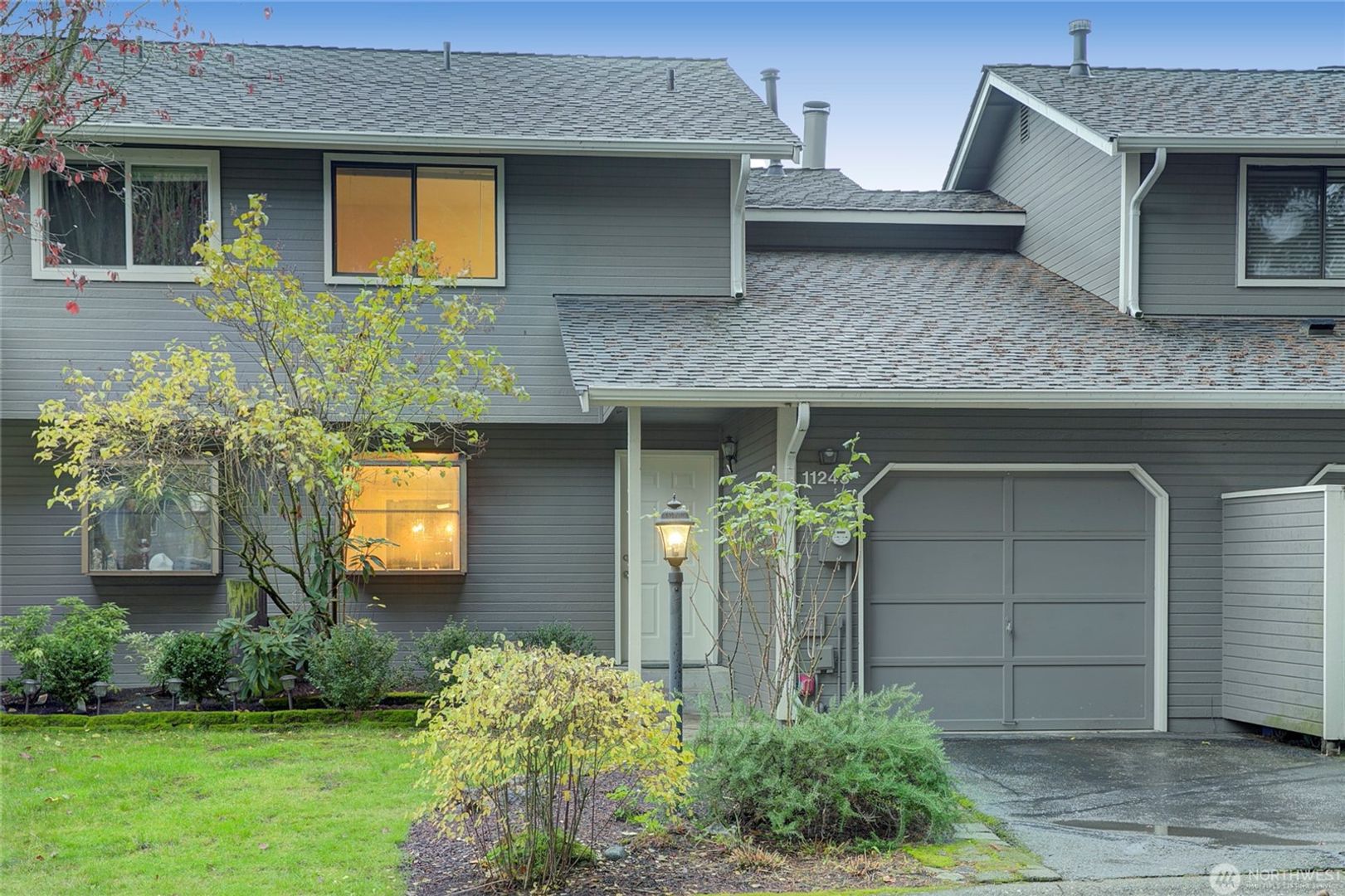 Kirkland Townhome: 11243 NE 131st Lane