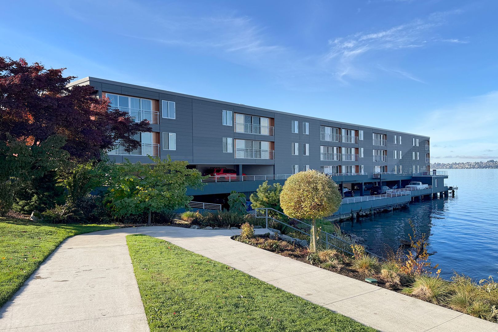Kirkland Condo: 733 Lake St S #312