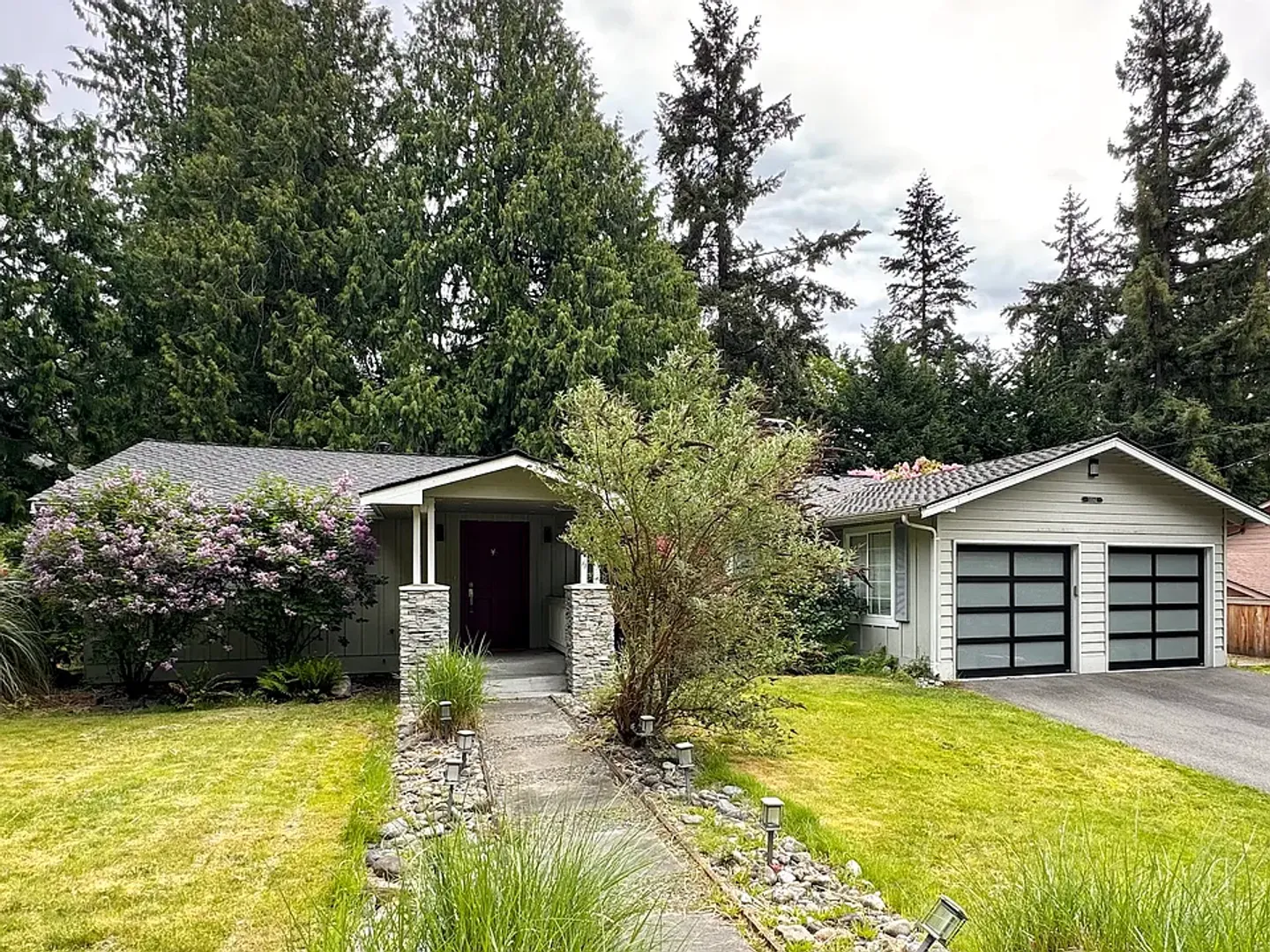 Kirkland House: 11044 111th Ave NE