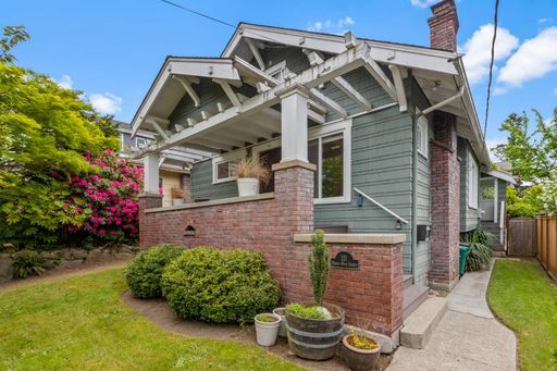 111 N 49th Street, Seattle, WA 98103