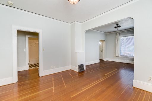 Listing photo thumbnail