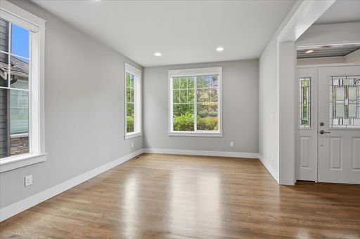 Listing photo thumbnail