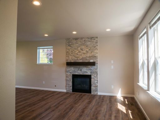 Listing photo thumbnail