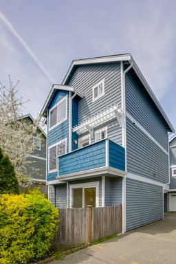 912 NW 85th Street, Seattle, WA 98117