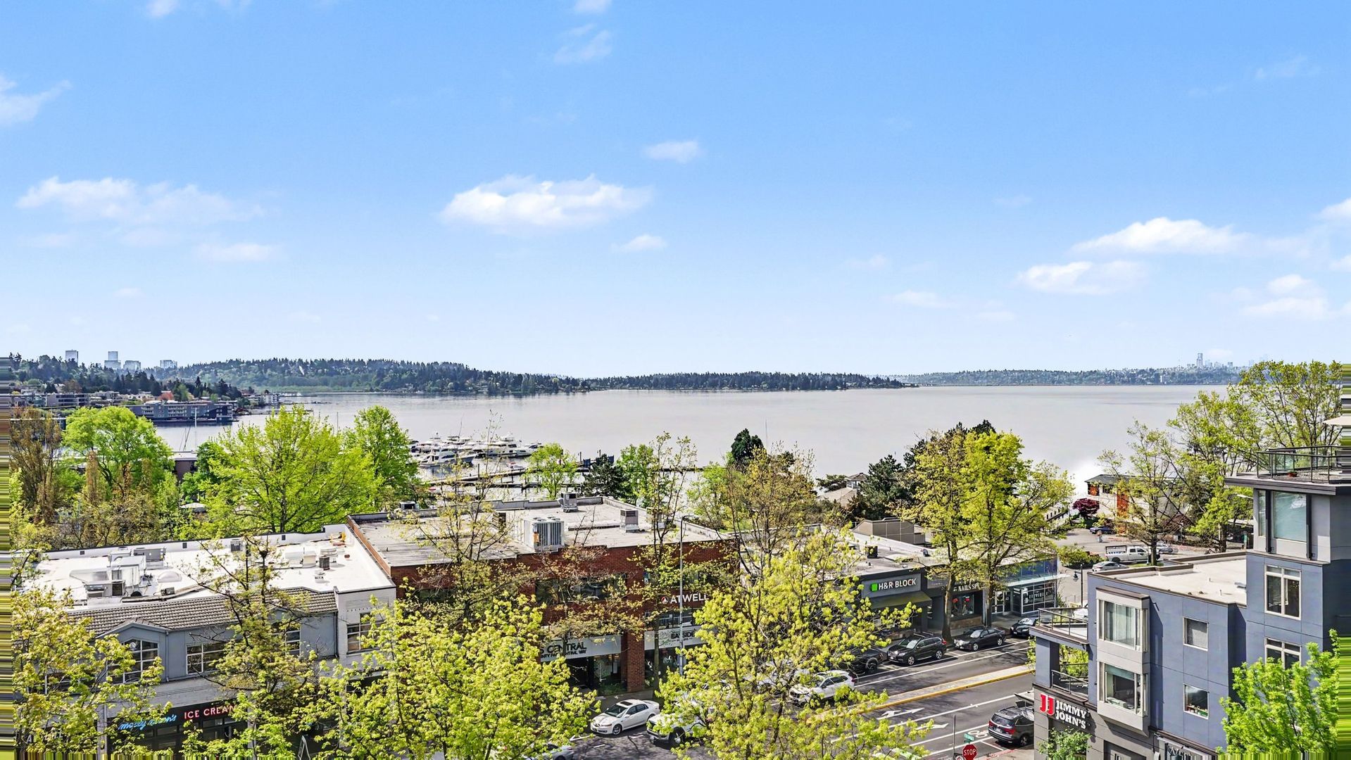 Kirkland Condo: 220 1st Street #402