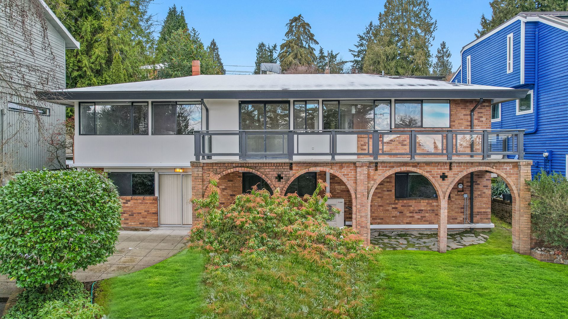 Lake Forest Park House: 16509 35th Avenue NE