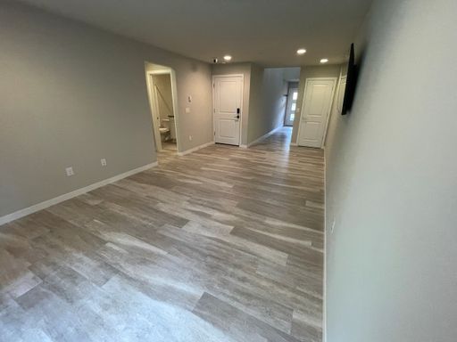 Listing photo thumbnail