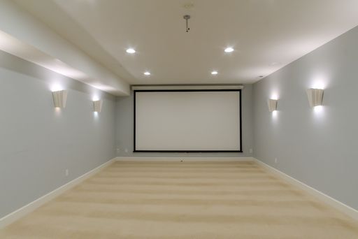 Listing photo thumbnail