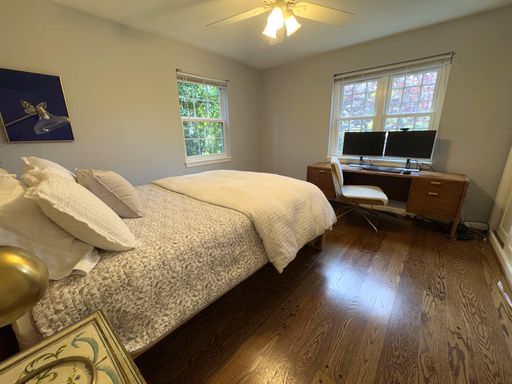 Listing photo thumbnail