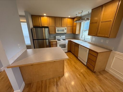 Listing photo thumbnail