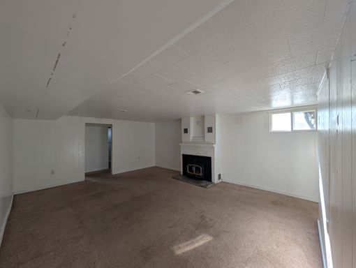 Listing photo thumbnail