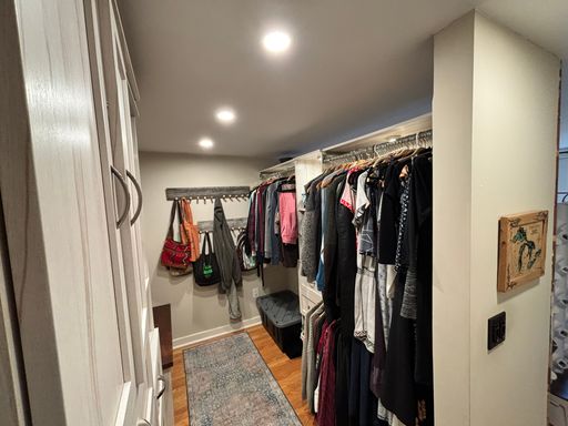 Listing photo thumbnail