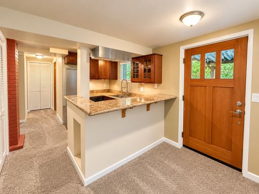 Listing photo thumbnail