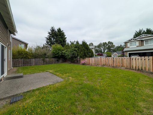 Listing photo thumbnail