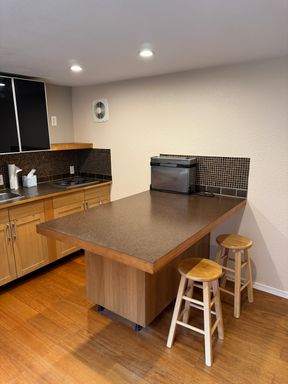 Listing photo thumbnail