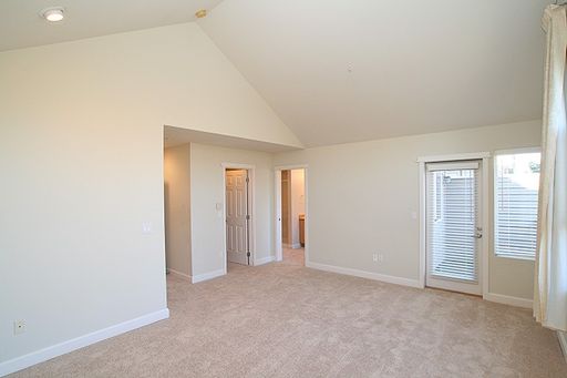 Listing photo thumbnail