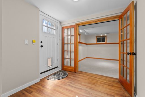 Listing photo thumbnail