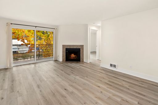 Listing photo thumbnail
