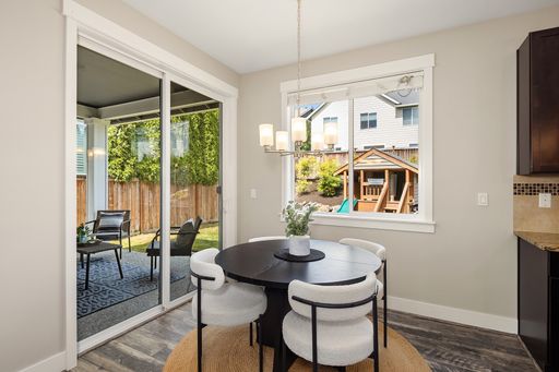 Listing photo thumbnail