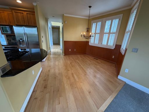 Listing photo thumbnail