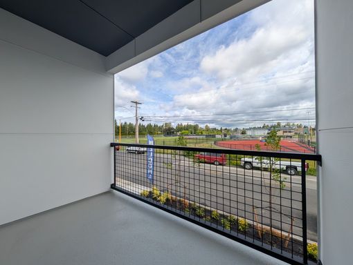 Listing photo thumbnail