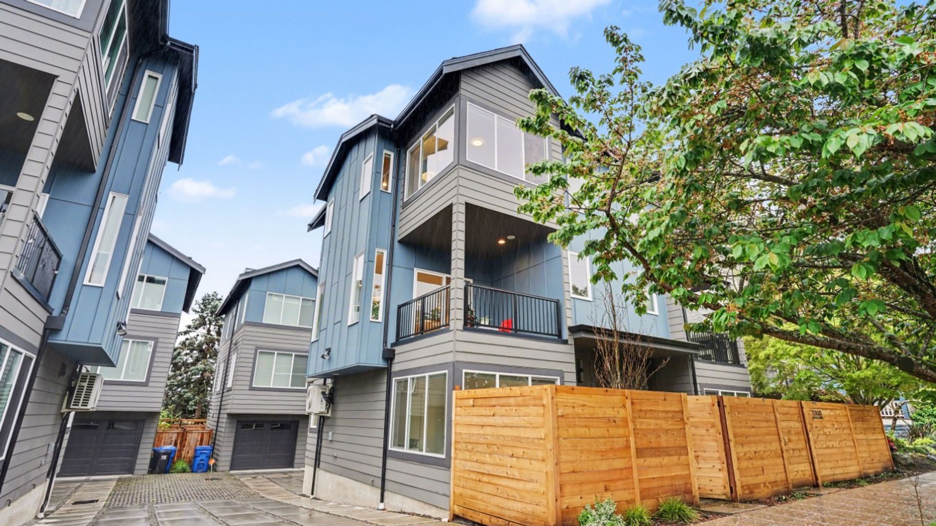 Seattle Townhome: 1119 NW 59th St #A
