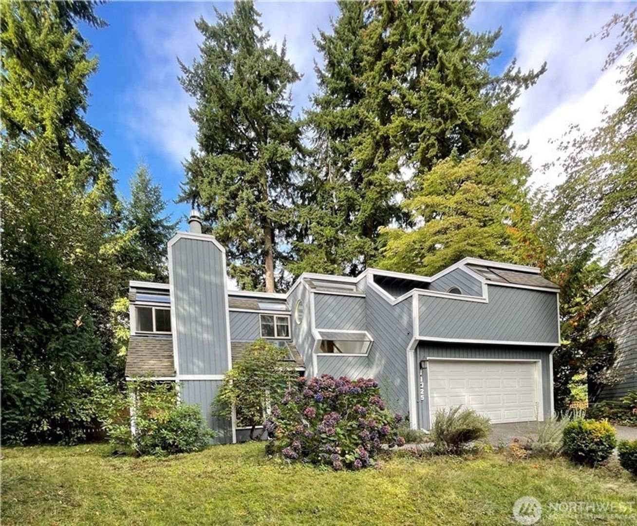 Kirkland House: 11325 NE 103rd Street