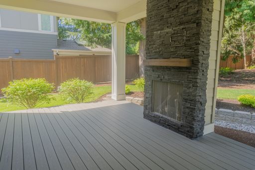 Listing photo thumbnail