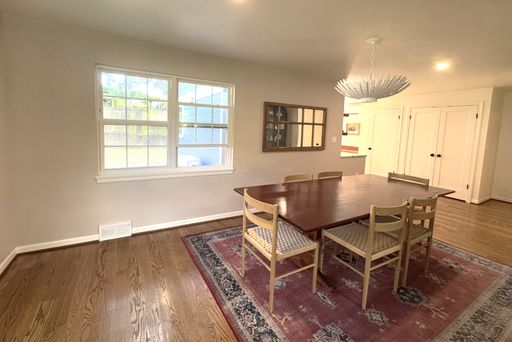 Listing photo thumbnail