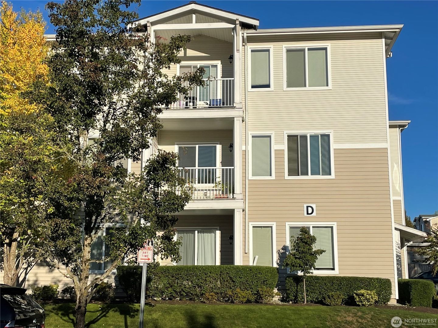 Bothell Condo: 14915 38th Drive SE #D3007