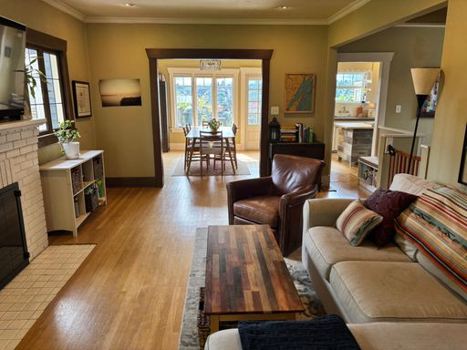 Listing photo thumbnail
