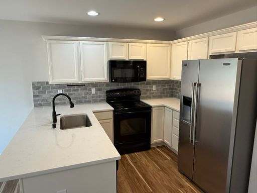 Listing photo thumbnail