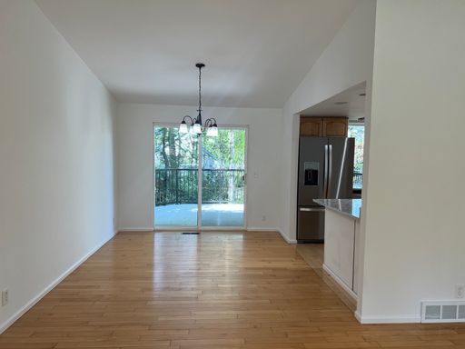 Listing photo thumbnail
