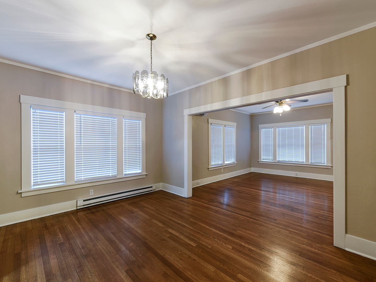 Auburn House: 702 4th St. SE