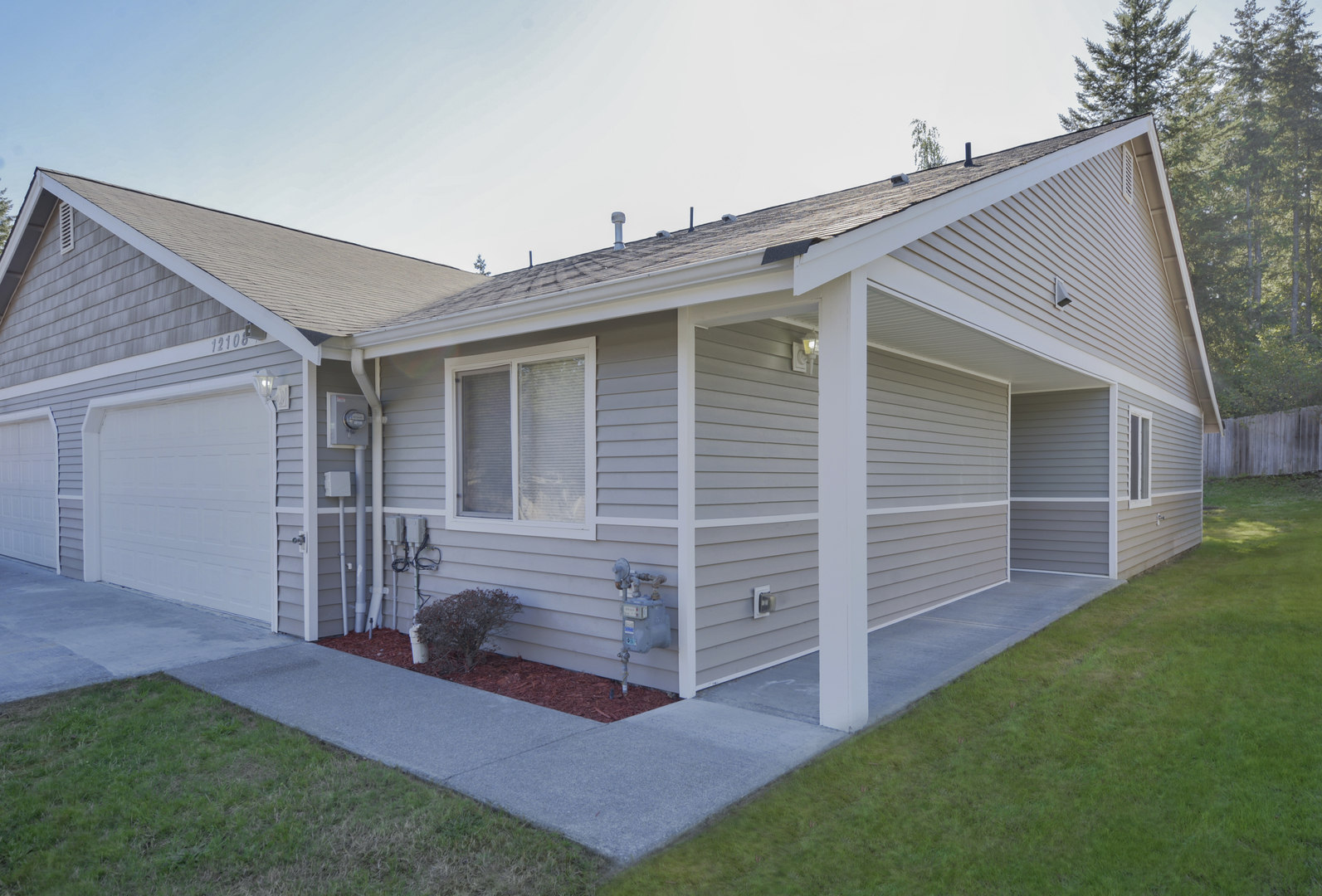 Puyallup Apartment: 12108 - 12110 117th Ave Ct E