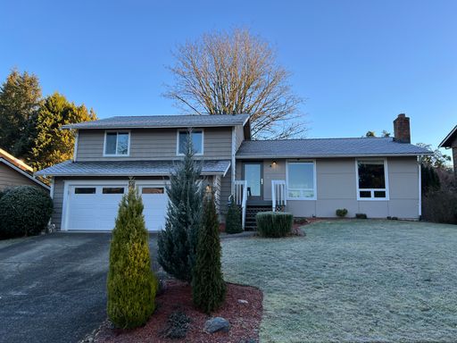 3 Bedroom 2.5 Bath in Desirable Renton Fairwood Greens – photo 1