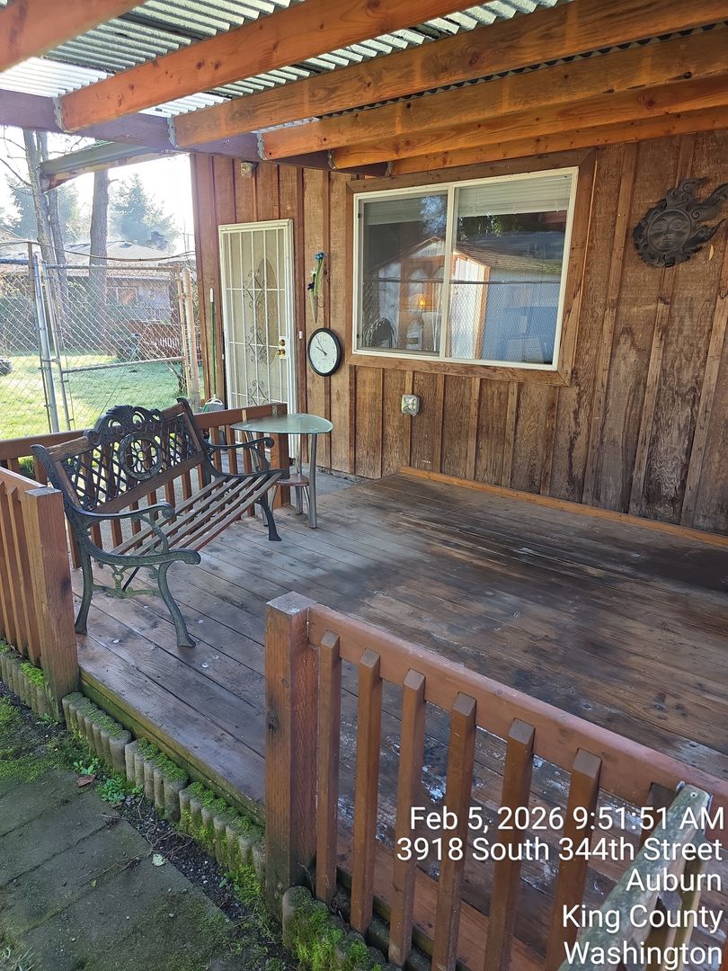 Auburn Apartment: 3918 S 344th St