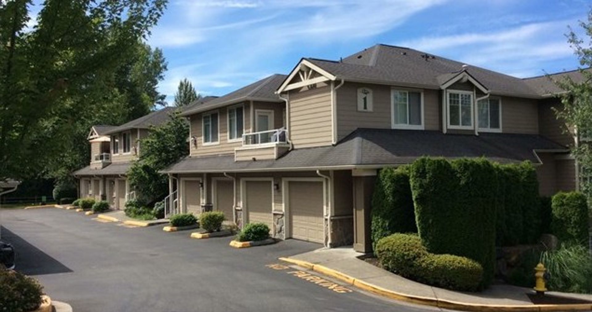 Sammamish House: 3500 E Lake Sammamish Pkwy Se Unit 1-202