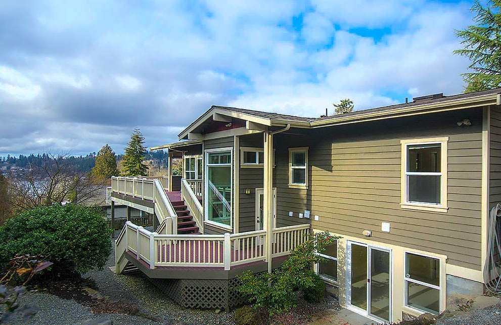 Kirkland House: 10133 NE 113th PL