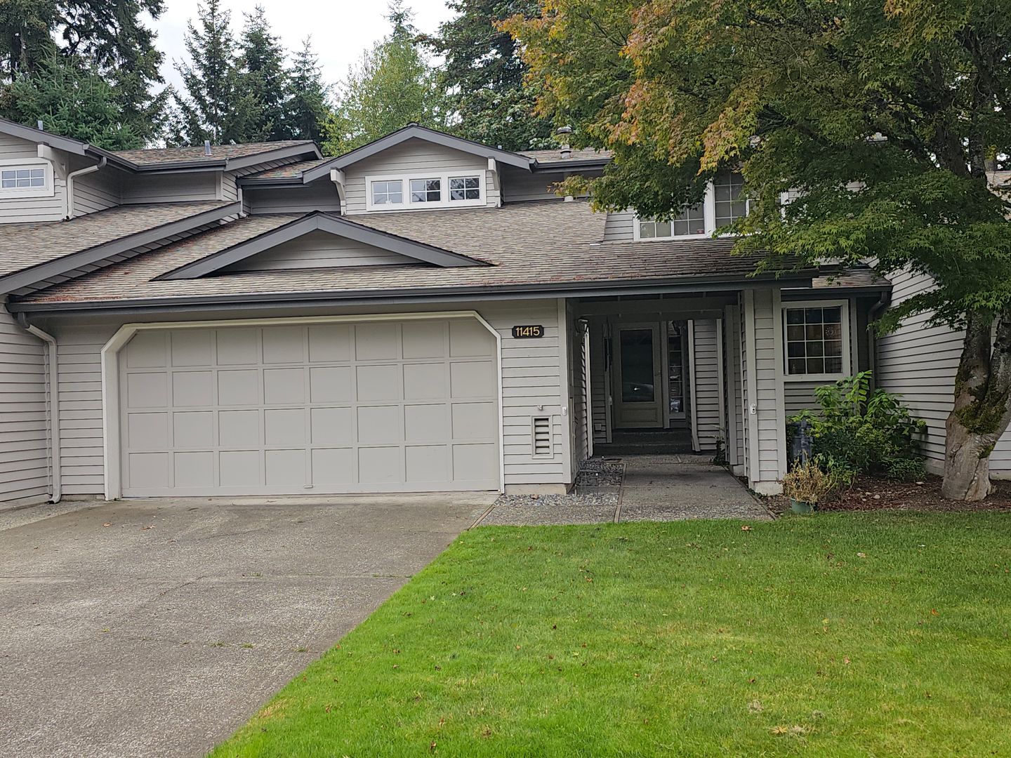 Bellevue House: 11415 SE 66th St