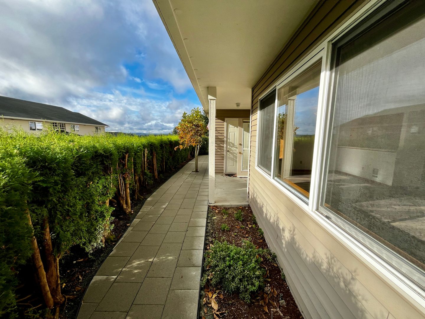 Kingston Condo: 26325 Illinois Ave. NE Unit B105