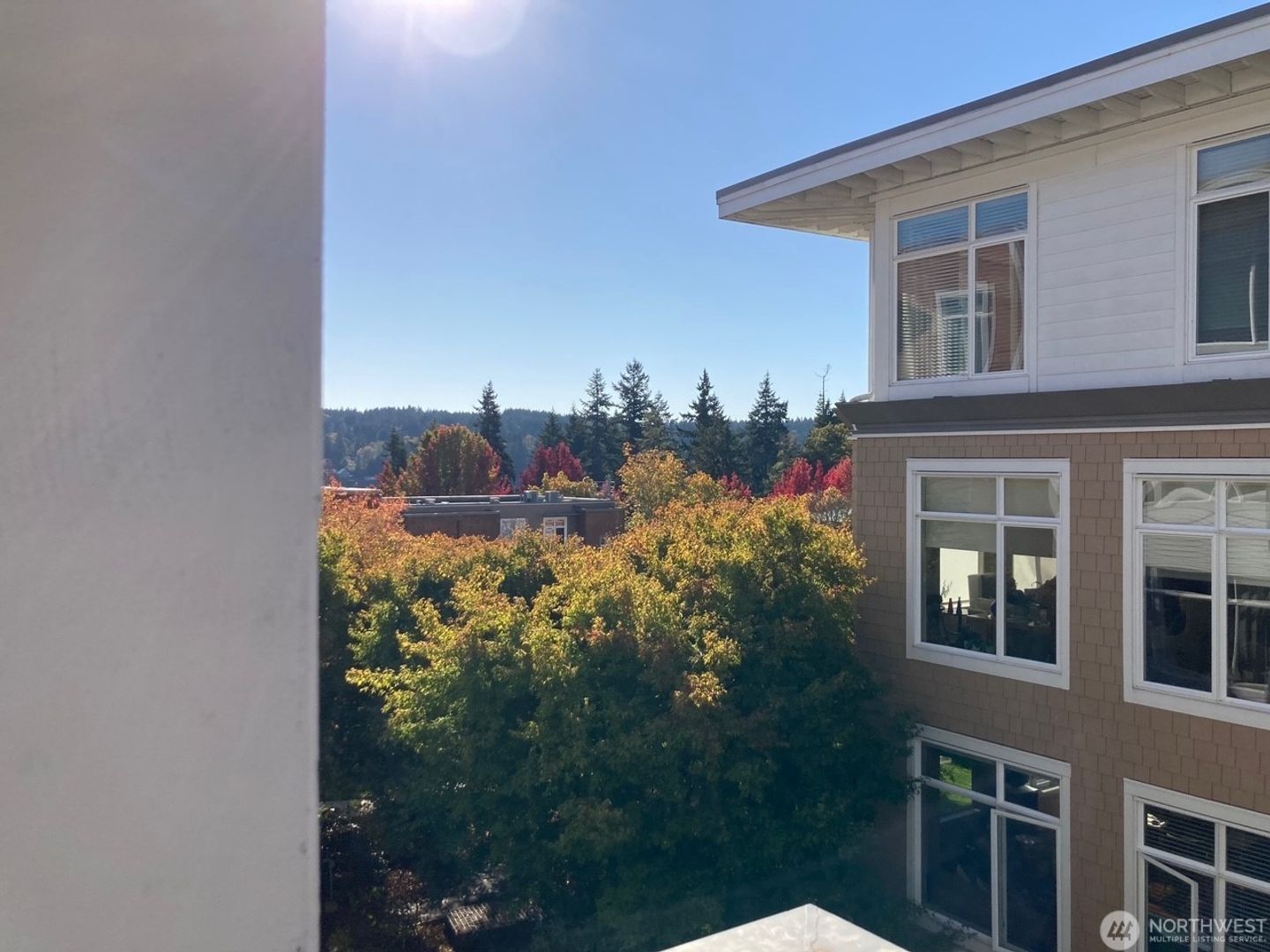 Bainbridge Island Condo: 180 Harbor Square Lp #B318