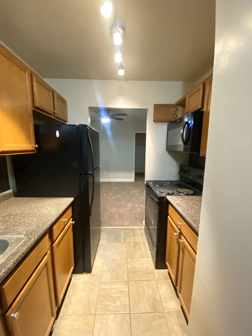 SECANE Apartment: 640 SOUTH AVENUE