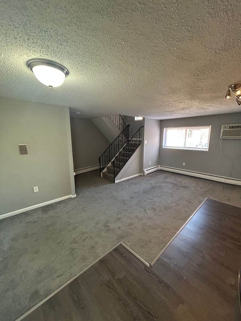 RIDLEY PARK Apartment: 2 W. CHESTER PIKE