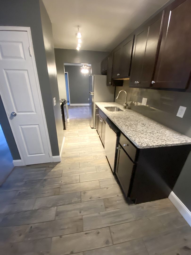 SECANE Apartment: 640 SOUTH AVENUE