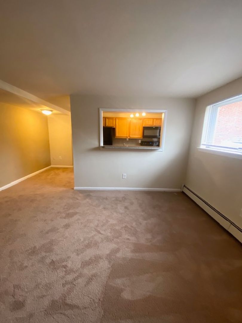 SECANE Apartment: 640 SOUTH AVENUE