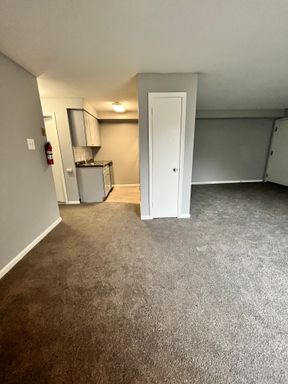 1 Bedroom Apartment – 100 WEST OAK AVENUE, Apt. B13, GLENOLDEN, PA 19036