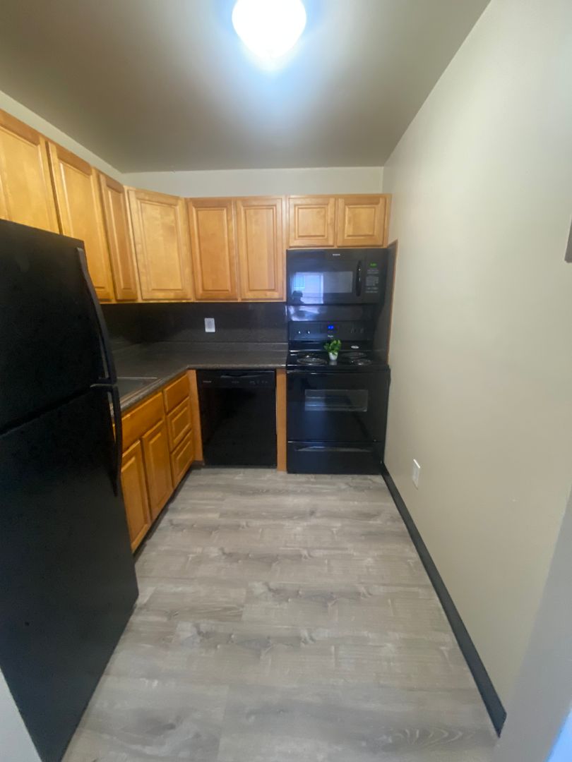 NORWOOD Apartment: 60 WEST WINONA AVENUE